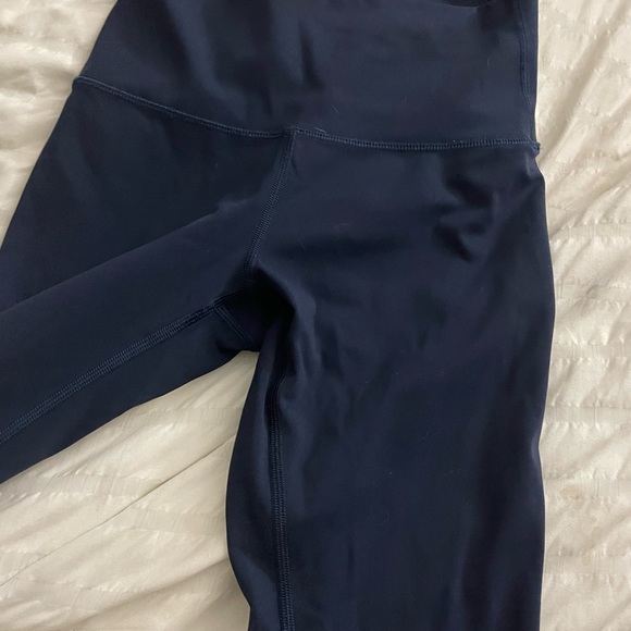 LULULEMON Wunder Train Cropped - Size Small / 4 - Like NEw navy - Picture 3 of 4